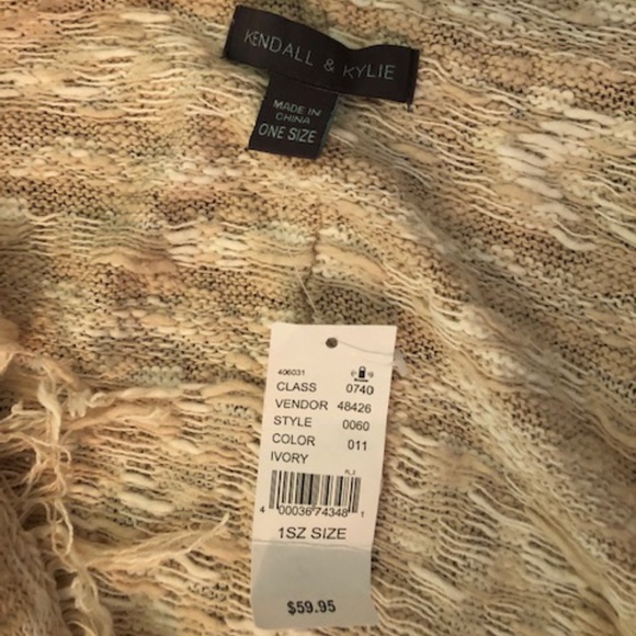 Kendall & Kylie Sweater Poncho- Tags Still on! - Picture 2 of 2